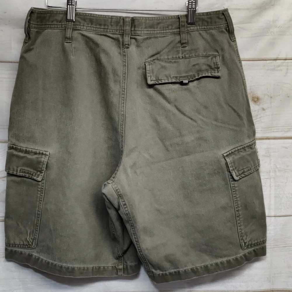 Columbia Cargo Shorts, Light Olive Grey Size 34 - Picture 7 of 11